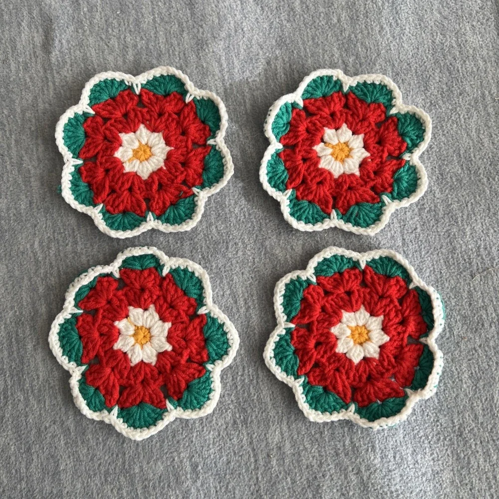 Poinsettia Christmas Coasters Pads Handmade Crochet Woven 4 Pk Home Decor 4